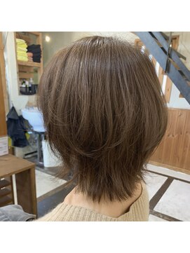 アイフラット 本店(I-FLAT) 外ハネくびれボブ×ベージュカラー