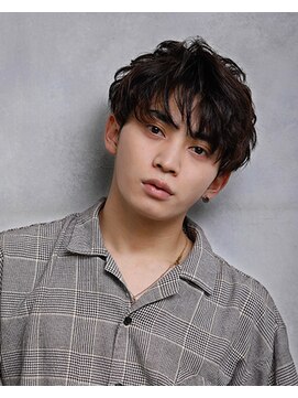 タヤ 府中店(TAYA) 20代コンマヘアビジネスかき上げツイストパーマショートレイヤー