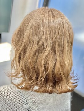 エイト 北千住店(EIGHT) 外ハネボブ×ミルクティーベージュ