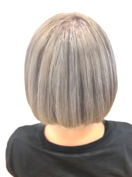 カルムボア(CALME BOITE) 儚げボブ