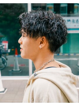 カフ(CAF) CAF河内　メンズ波巻きツイストパーマ 大阪 心斎橋