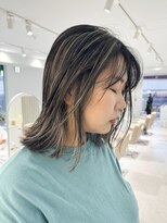 ノラ ウメダ(NORA UMEDA)&nbsp;地毛ハイライト地毛風ハイライト細いハイライト大阪ハイライト