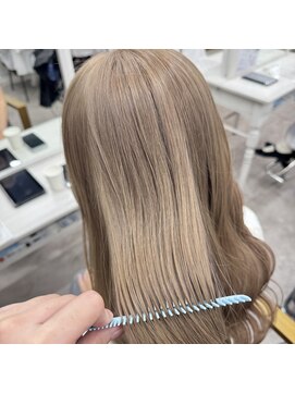 リミットバイアフィナー 大宮店(limit by Afinar) ミルクティーカラー