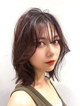 ヘレナトウキョウ(Helena Tokyo) フレアミディアム　くびれヘア　レッドベージュ　透明感カラー