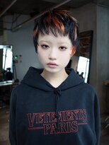 ギークス(GEEKS)&nbsp;【GEEKS渋谷】バズカット/デザインカラー/ピクシーカット/オン眉