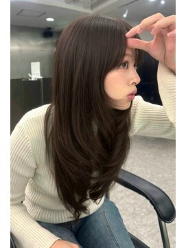 ランズ アネックス 梅田(LANDS ANNEX) 顔周りがかわいい前髪ありレイヤーカット 【大阪 梅田】