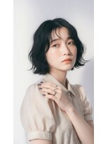 コートフィールエー(CO_T feel.a)&nbsp;透明感引き立つ柔らかシルエットの黒髪ボブ