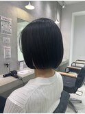 顎ライン 切りっぱなしボブ