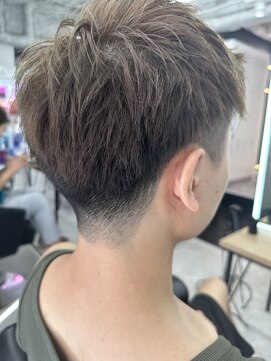 フラミューム 蒲田店(flammeum) 刈り上げショート