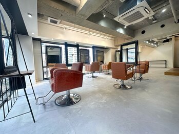 ili 大阪【イリ】