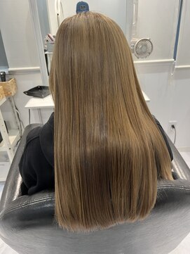 ランソ 成田店(RUNSO) 美髪ミルクティーベージュ×ハイトーンカラー