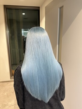 モニカ 原宿店(MONIQA) 水色