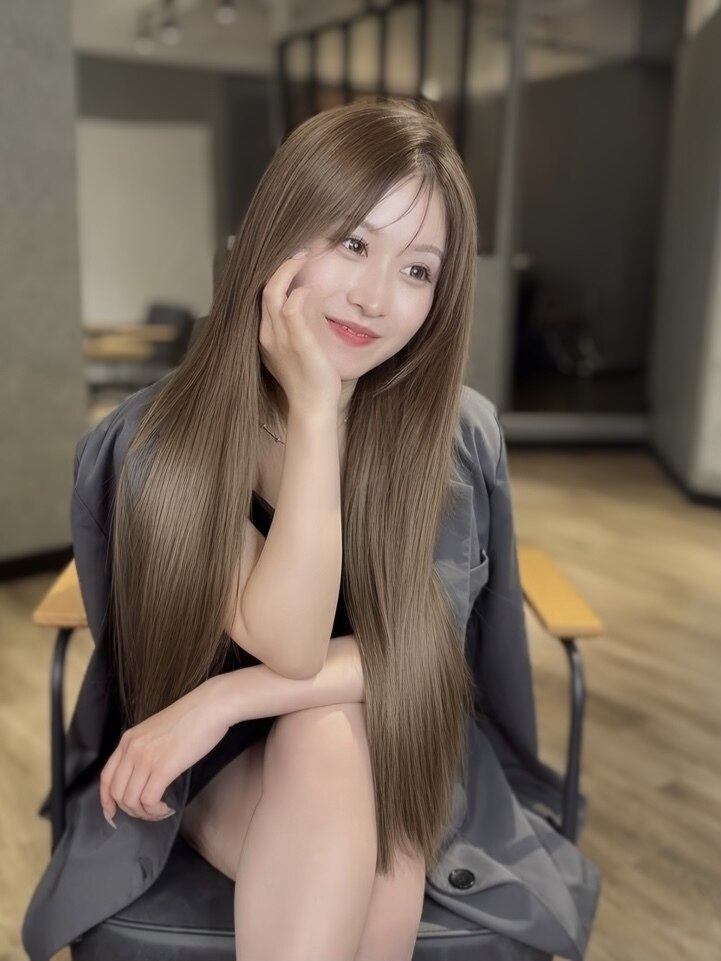 オリーブグレージュ#シールエクステ#くびれヘア#艶カラー#神戸
