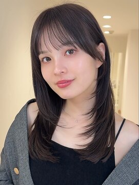 アイトーキョーエス 渋谷(AI TOKYO S) やわらか質感の耳かけフェイスレイヤーミディ