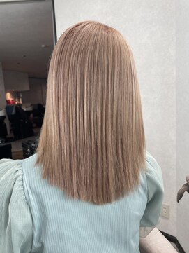 ウィクシー(wixy) ベージュに柔らかいアクセント「ラベンダーベージュ」