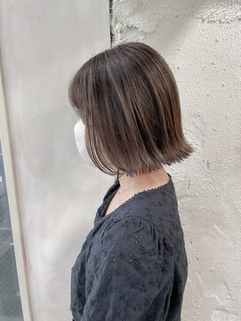 アリー 原宿 表参道(ALLY) 【ALLY 濱田】ミルクティーグレージュ×ミニボブ 20代/30代/40代