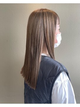 シャンプーボーイエイムス(SHAMPOO BOY aims) 艶感重視の春カラー・切りっぱなしロングスタイル