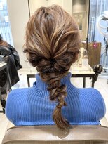 くねっと編みおろしヘア