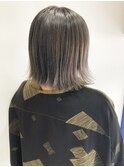 切りっぱなし外ハネボブワンカールグレージュホワイトグレージュ