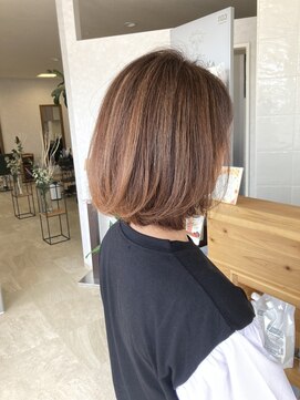 キュウヘアー(KYUU HAIR) 【40代】ハイライト×オシャレ白髪染め×ナチュラルボブ