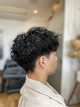 マエバ(maeba) ツーブロックパーマ