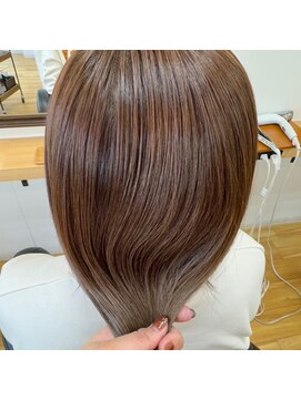 モーラ 鳳店(MOLLA) まろみカラー くすみベージュ 髪質改善トリートメント 20代30代