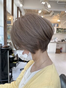 ハーツ(Heart's) 白髪ぼかしグレージュ×くびれショート 脱白髪染め白髪ぼかし