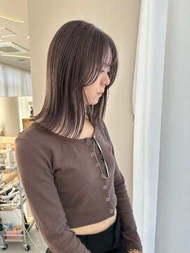 イノセントヘア(innocent.hair) ミディアムストレートニュアンスカラーグレージュ