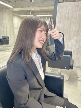 ラフィット 香椎(lafit) 透明感グレージュ　艶カラー暗めカラートリートメント