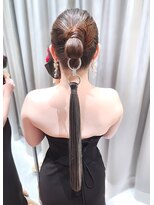 ブラウ ネイル パーティー(Blau Nail Party)&nbsp;オシャレ花嫁様！タイトポニーリング