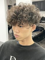 カムジーヘッドカミノウラ(COMEGHEAD KAMINOURA)&nbsp;波巻きパーマ波巻きスパイラルパーマツイストスパイラルパーマ