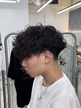 ステラ(STELLA) マッシュ/波巻き/スパイラル/メンズ/パーマ/メンズカット