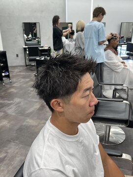 メンズサロンドットリアン(dot. lien) サイド刈り上げスパイキーショート