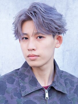 ハイトーン×フェザーショート