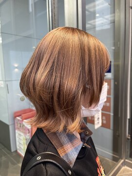 ロウ 町田(ROW) くびれウルフ　顔周りレイヤー　デザインカラー