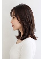 ベルス(bellus)&nbsp;シースルーバング×艶感ミディアムレイヤー　20代　30代　40代
