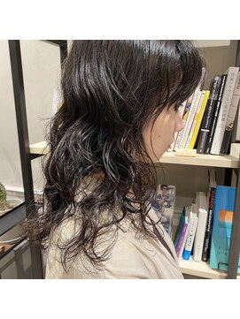 フェンヘアーアイス 中目黒(Fen.hair ici) ニュアンスパーマ ロング 黒髪