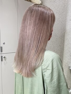 マイル 渋谷(mile) こなれミディ/美髪ヘア/大人かわいい/ホワイトグレージュ/渋谷駅