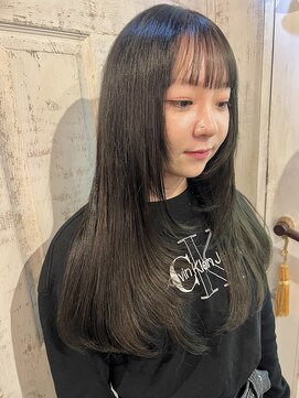 トロニー(TLONY) オリーブグレー　レイヤーカット　stylist/miaki