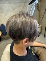 ビーハイブ ギフト(BeeHIVE GIFT)&nbsp;ショートボブ♪シルバー