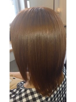 ヘアアンドアロマ シルフ(Hair&Aroma Sylph)の写真/厳選したオーガニックトリートメントで髪のダメージを最小限に！髪の芯から毛先まで潤いのあるツヤヘアに♪