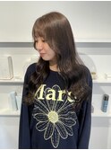 くすみブラウン
