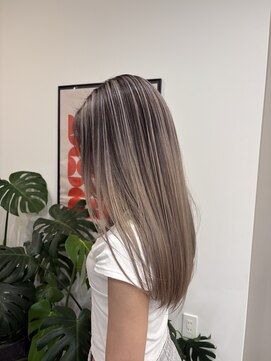 ユエン(YUEN) シャドールーツ