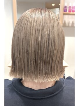 切りっぱなしボブ