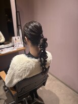 グランミーツ(Grand meets)&nbsp;編み下ろしヘアアレンジ