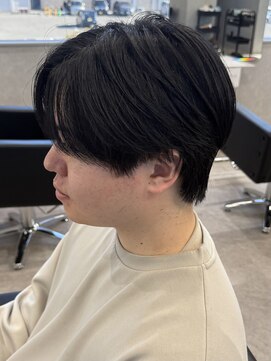 リオールバイニアウ(RE:ALL by Niau) MEN’S HAIR/サーフカール/刈り上げセンターパート/新田