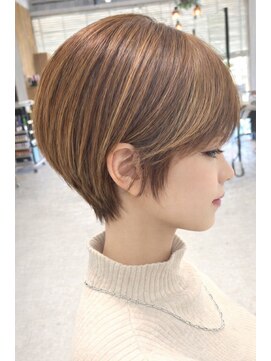 グランデュール 東静岡池田店(GRANDEUR) ショートボブ韓国丸みショートカットミルクティーベージュカラー