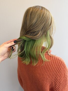 ミリム 栄矢場町店(MIRiM) ライムグリーンインナーカラー♪