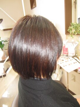 コアフィールフィス(COIFFURE fils) ストレートボブ