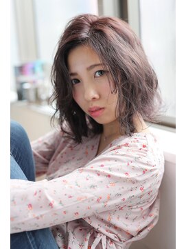 エスアンドエフ美容室 松富店(S&F) ラフな無造作ウェーブが大人かわいいミディ